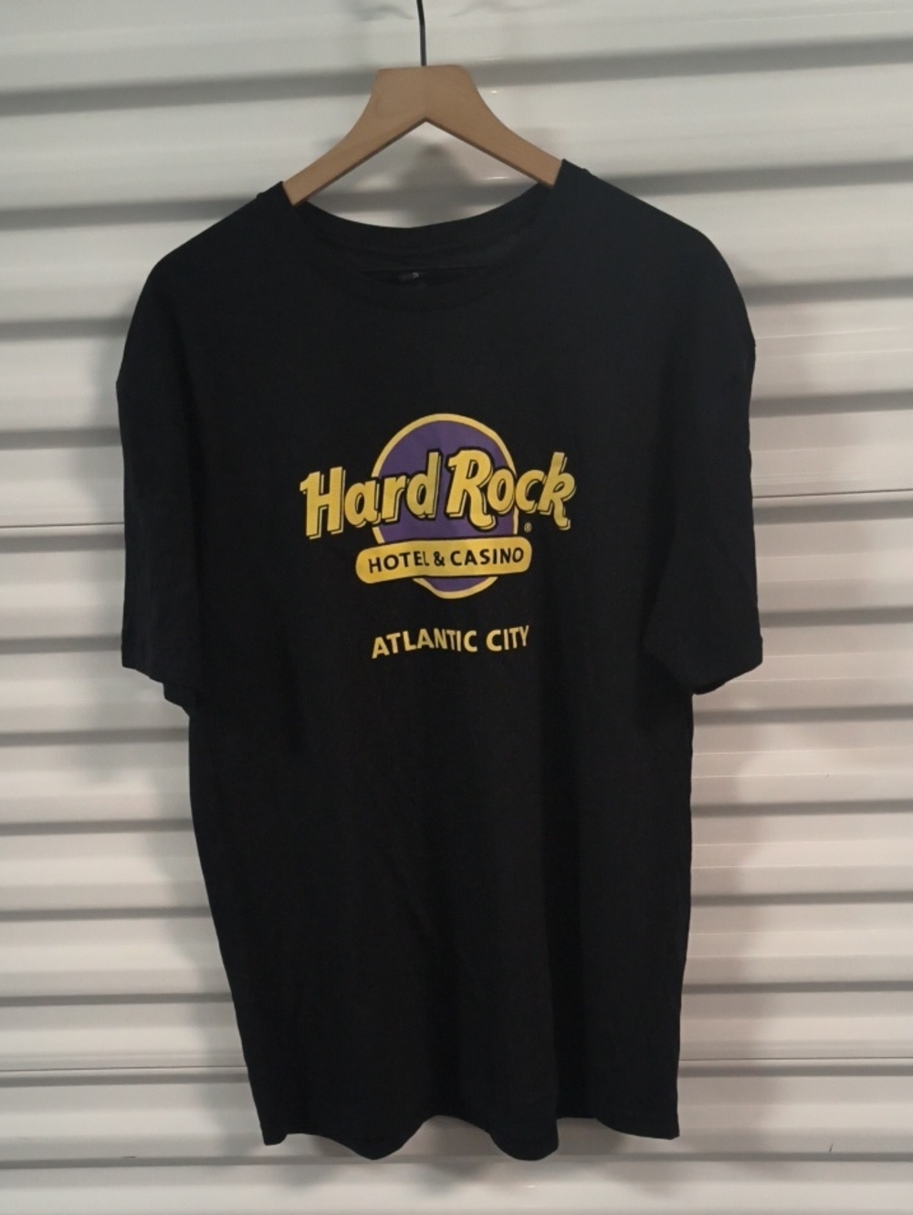 Hard Rock Hotel & Casino Atlantic City Graphic Crewneck Short Sleeve Shirt XL